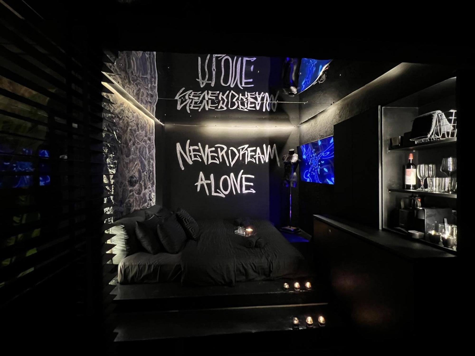 Doormat#13 Black Mirror เทสซาโลนิกิ ภายนอก รูปภาพ
